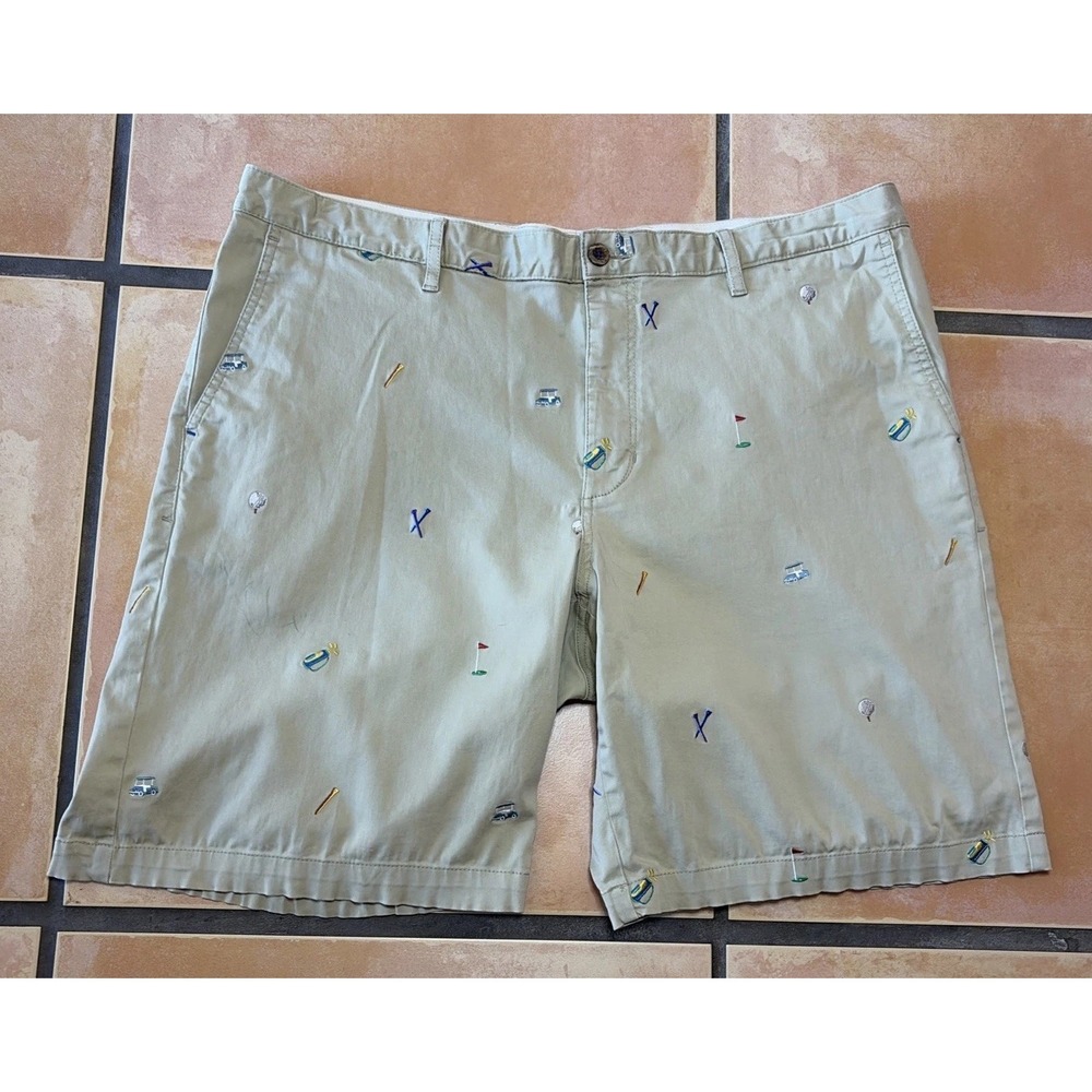 Tommy Bahama Khaki Mens Shorts Size 42 Golf Embroidered Designs